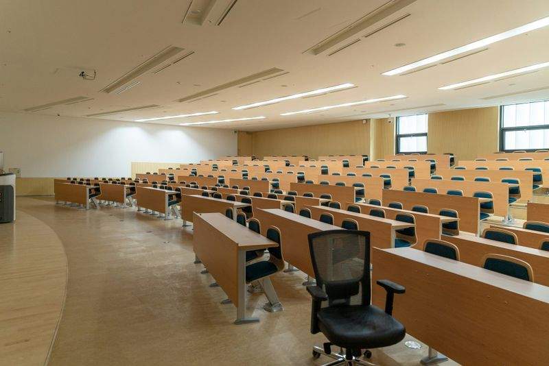 桜葉アカデミー株式会社 12
